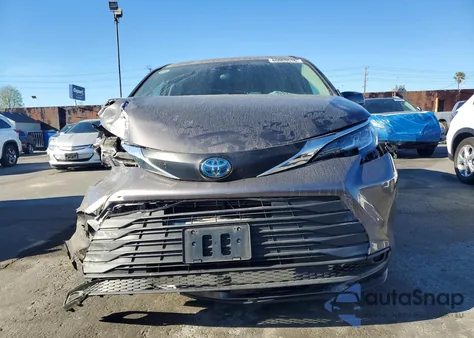 2021 Toyota Sienna Le 8-Passenger из США, поврежденный, VIN 5TDKRKEC9MS009733